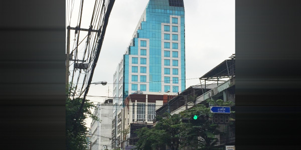 Voravit Building - Office for rent on Surawong Road
