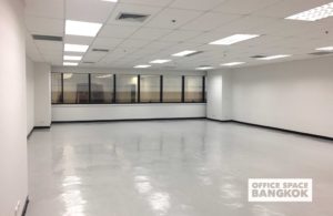 GMM Grammy Place - Office Space For Rent In Standard Condition