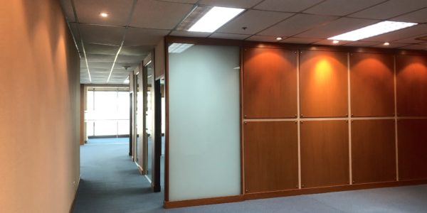 Office for rent close to BTS Chidlom station